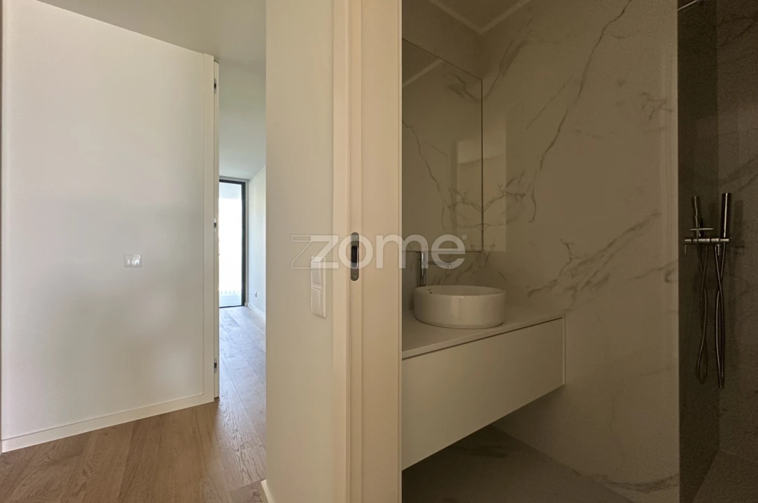 Apartamento T3 para Venda em Canidelo Foto 25