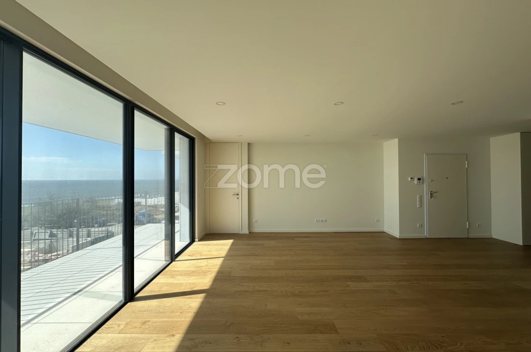 Apartamento T3 para Venda em Canidelo Foto 1
