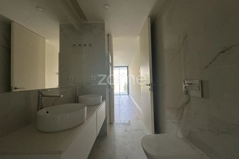 Apartamento T3 para Venda em Canidelo Foto 34