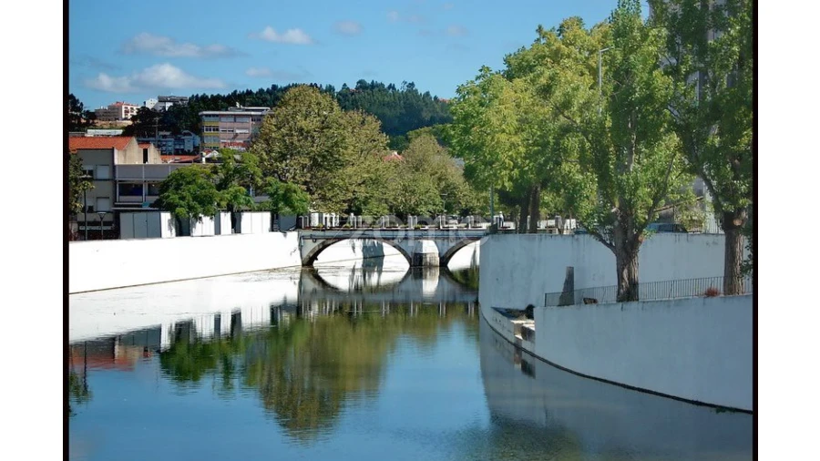 Moradia T4 para Venda em Milagres Foto 21