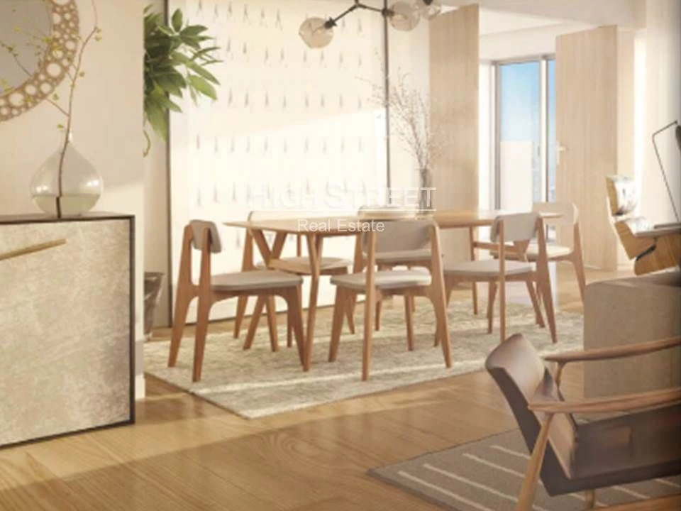 Apartamento T5 para Venda em Campolide Foto 1