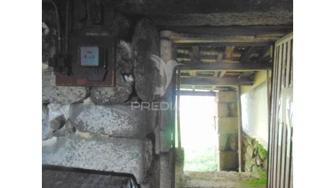 Moradia T3 para Venda em Nossa Senhora da Conceição, São Pedro e São Dinis