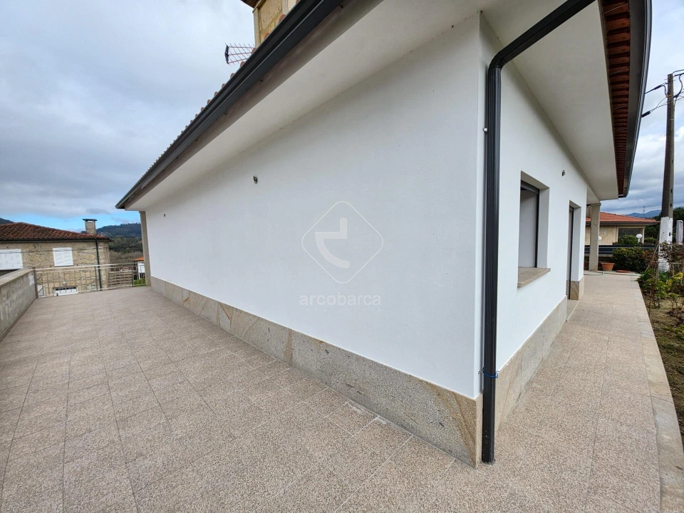 Moradia T3 para Venda em Ponte da Barca, V.N. Muía, Paço Vedro Magalhães Foto 3