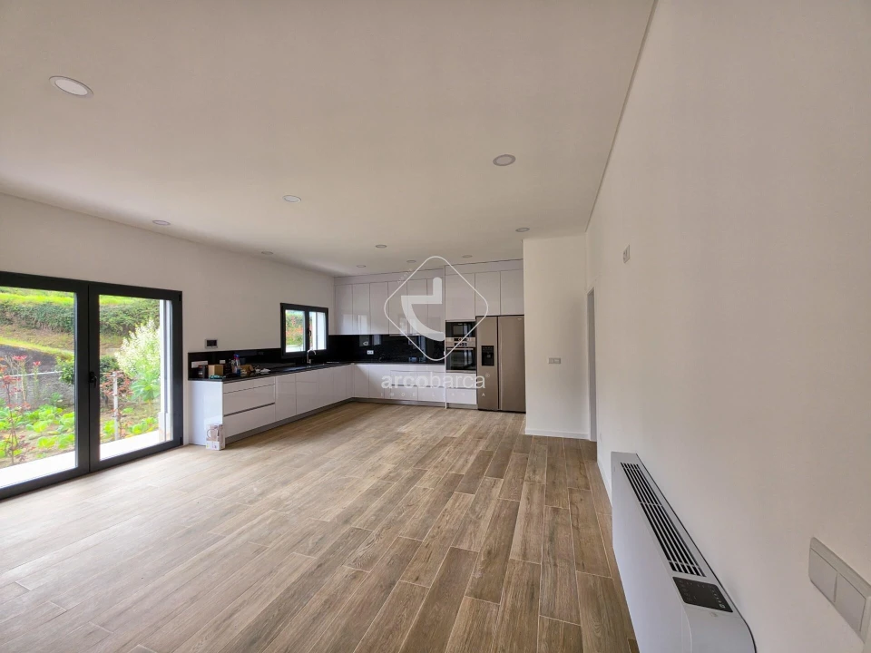 Moradia T3 para Venda em Ponte da Barca, V.N. Muía, Paço Vedro Magalhães Foto 13