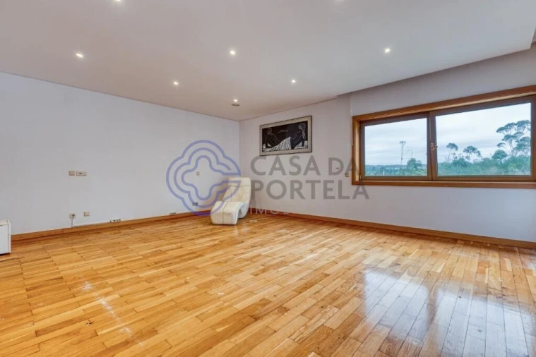 Moradia T5 para Venda em Castêlo da Maia Foto 19