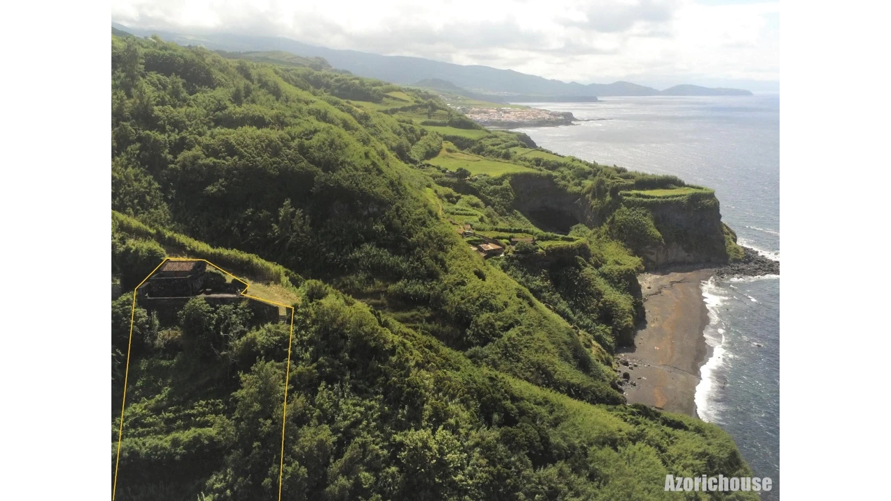 Terreno para Venda em Lomba da Maia Foto 2