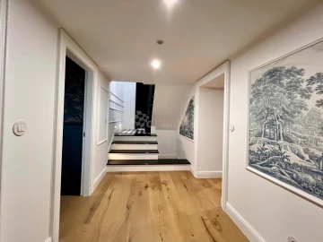 Moradia T5 para Venda em Agualva e Mira-Sintra