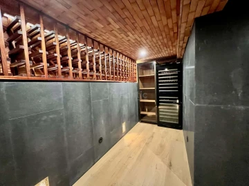 Moradia T5 para Venda em Agualva e Mira-Sintra