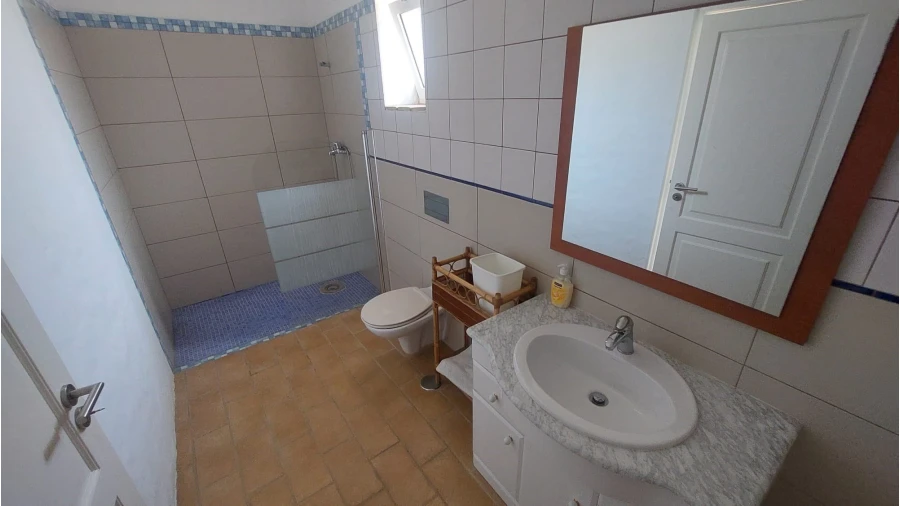 Quinta T3 para Venda em Mexilhoeira Grande Foto 29