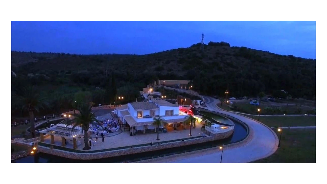 Quinta T3 para Venda em Estômbar e Parchal Foto 11