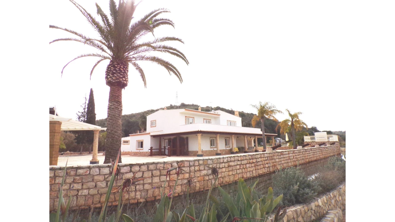 Quinta T3 para Venda em Estômbar e Parchal Foto 60