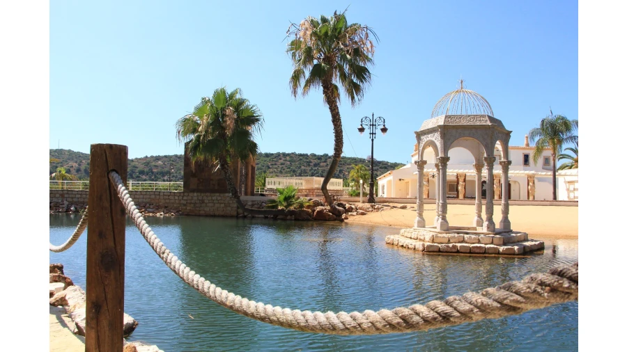 Quinta T3 para Venda em Estômbar e Parchal Foto 13