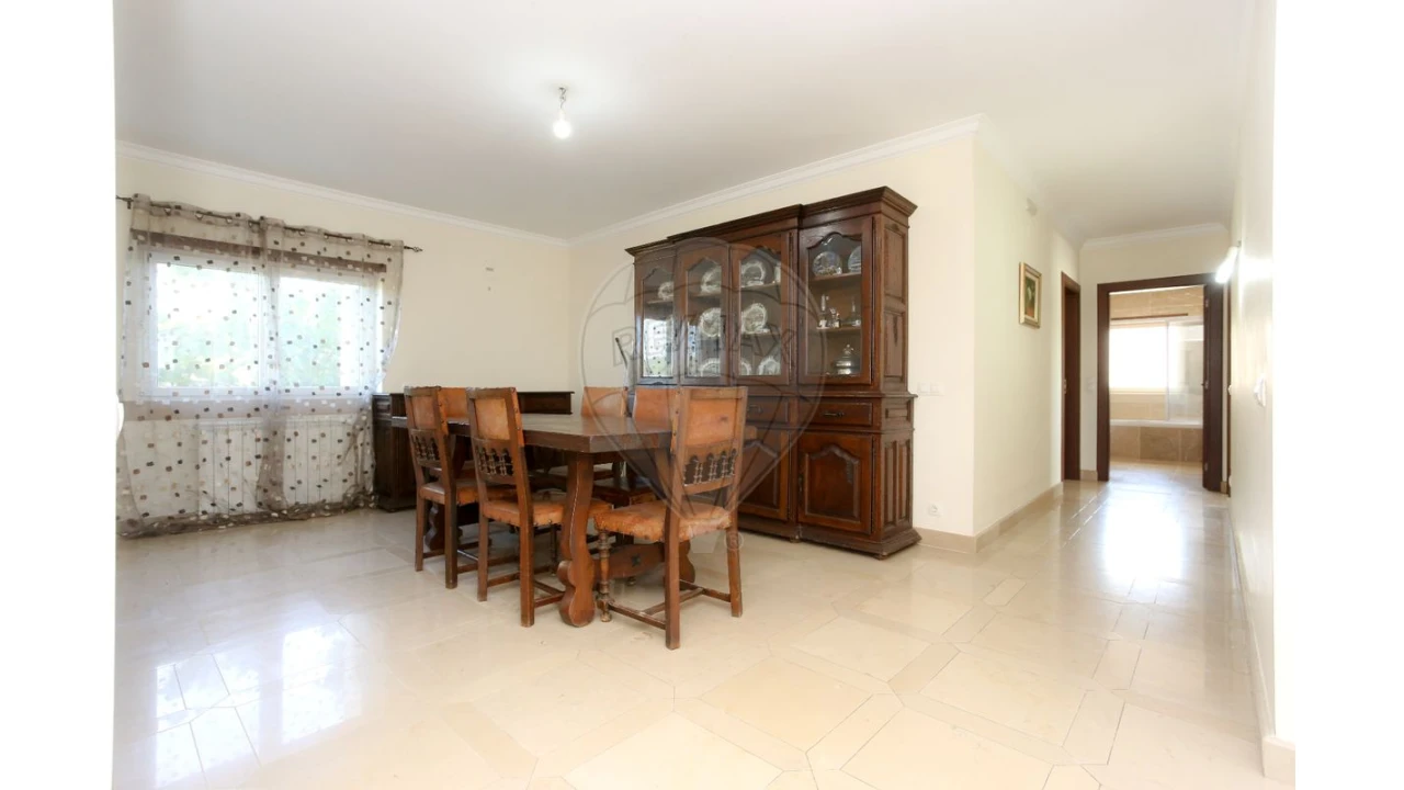 Moradia T4 para Venda em Trouxemil e Torre de Vilela Foto 7