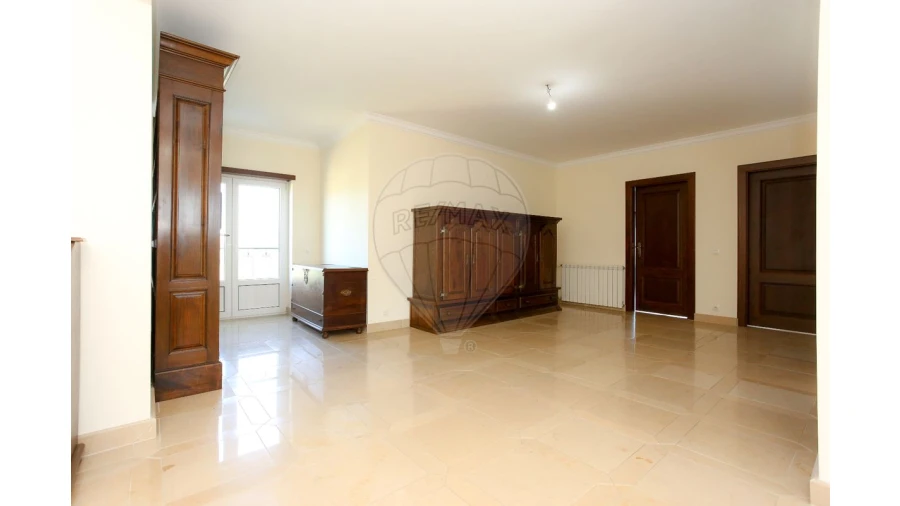 Moradia T4 para Venda em Trouxemil e Torre de Vilela Foto 18