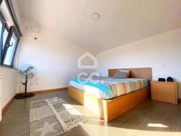 Moradia T4 para Venda em Bodiosa