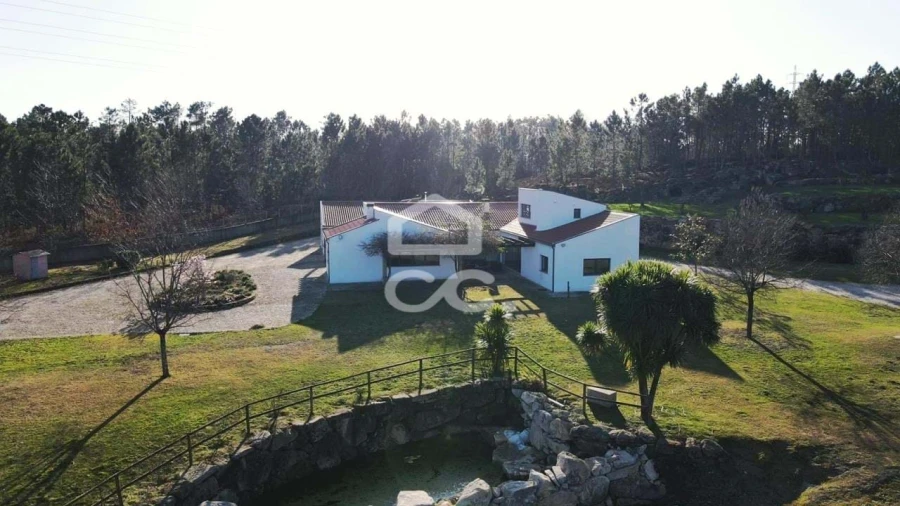 Moradia T4 para Venda em Bodiosa Foto 43