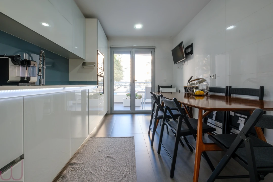 Apartamento T2 para Venda em Carcavelos e Parede Foto 37