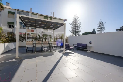 Apartamento T2 para Venda em Carcavelos e Parede