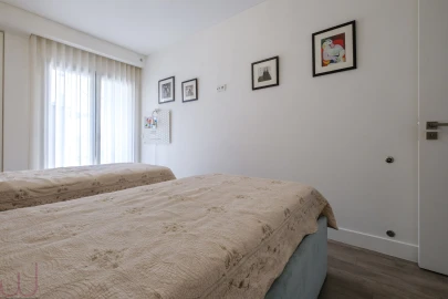 Apartamento T2 para Venda em Carcavelos e Parede