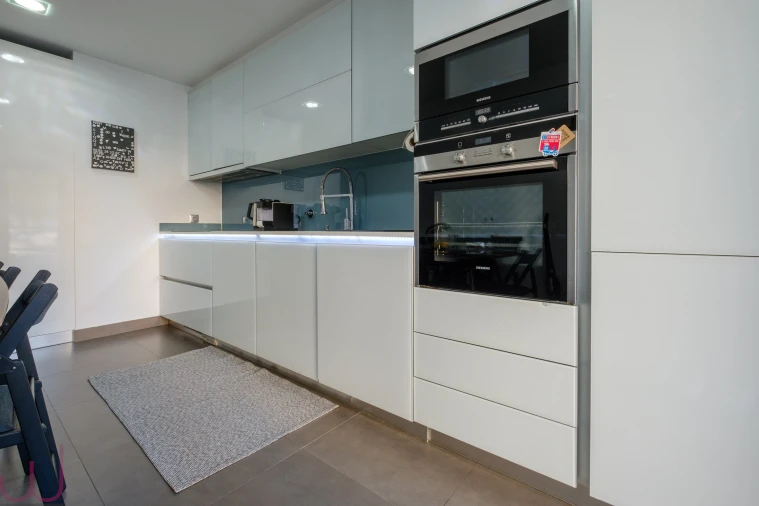 Apartamento T2 para Venda em Carcavelos e Parede Foto 39