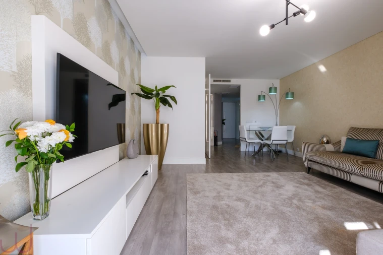 Apartamento T2 para Venda em Carcavelos e Parede Foto 11