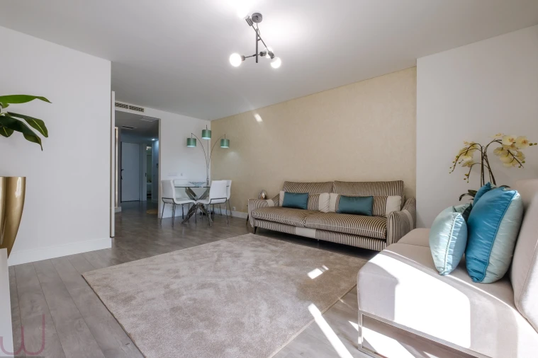 Apartamento T2 para Venda em Carcavelos e Parede Foto 10