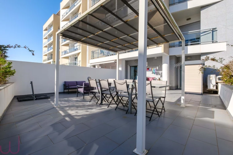 Apartamento T2 para Venda em Carcavelos e Parede Foto 18