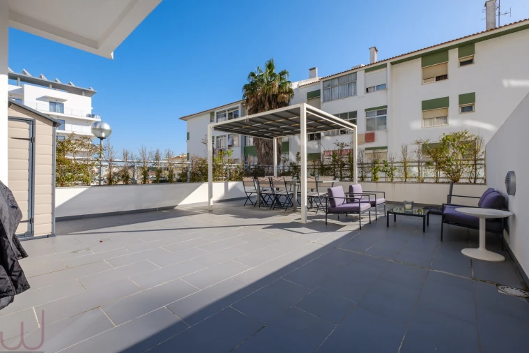 Apartamento T2 para Venda em Carcavelos e Parede Foto 17