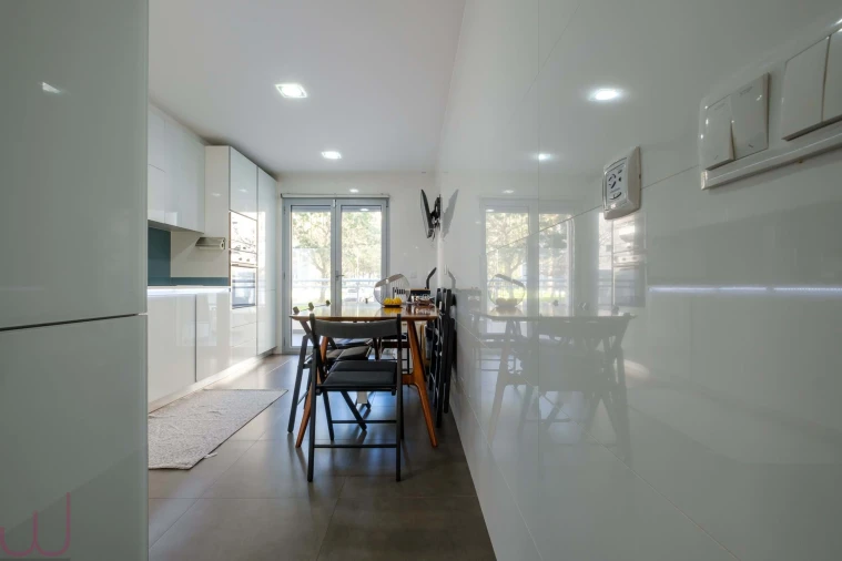 Apartamento T2 para Venda em Carcavelos e Parede Foto 35