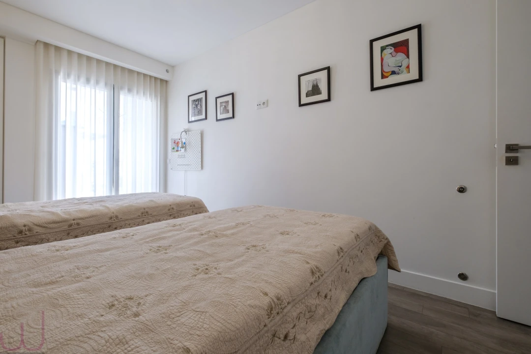 Apartamento T2 para Venda em Carcavelos e Parede Foto 42