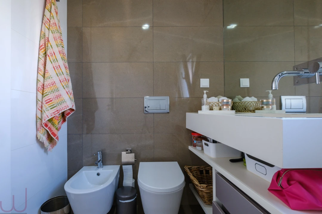Apartamento T2 para Venda em Carcavelos e Parede Foto 20