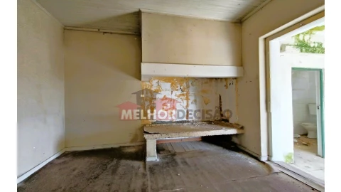 Moradia T2 para Venda em Torres Novas (Santa Maria, Salvador e Santiago)
