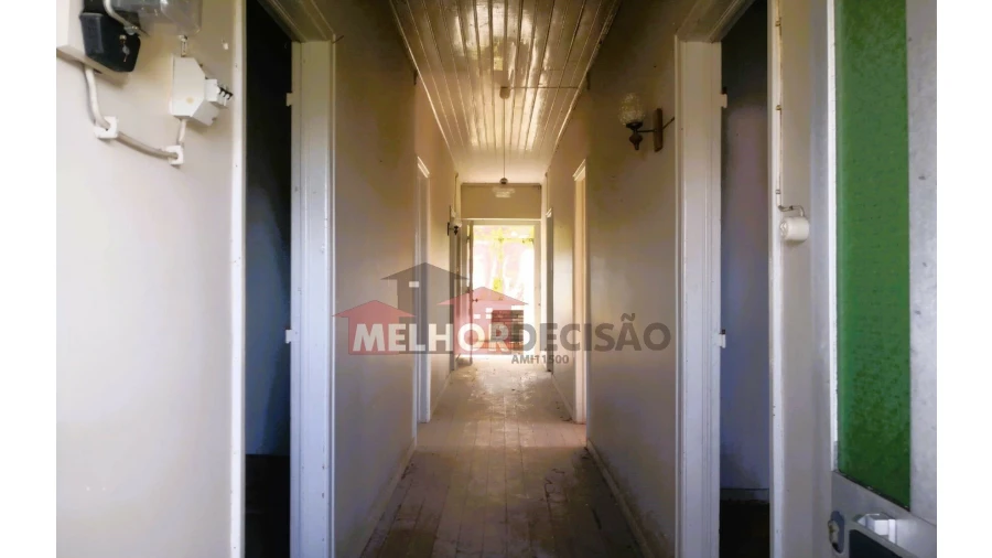 Moradia T2 para Venda em Torres Novas (Santa Maria, Salvador e Santiago) Foto 5