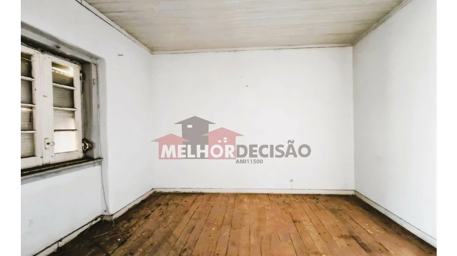 Moradia T2 para Venda em Torres Novas (Santa Maria, Salvador e Santiago) Foto 7