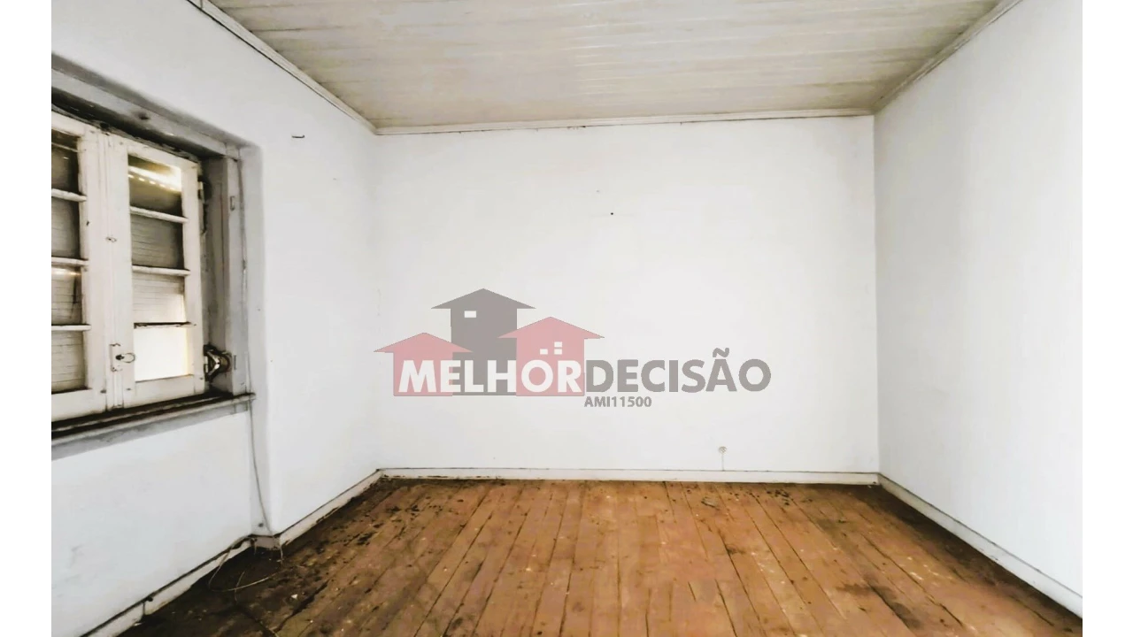 Moradia T2 para Venda em Torres Novas (Santa Maria, Salvador e Santiago) Foto 7