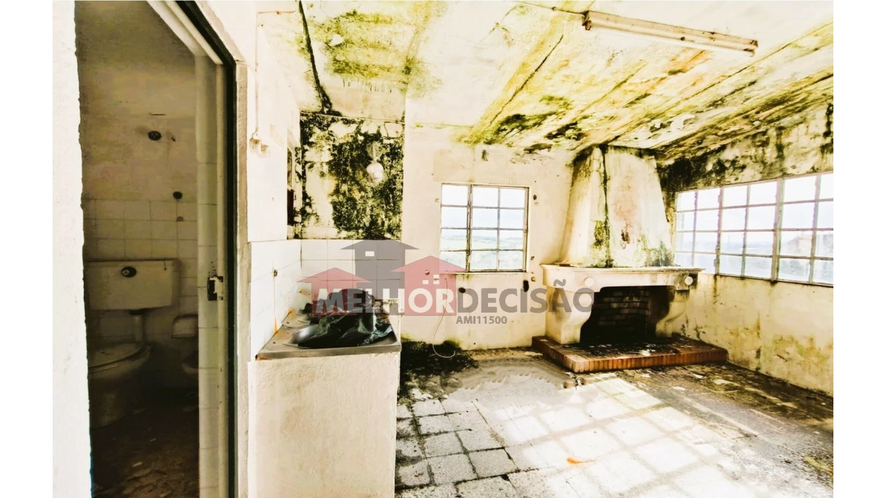 Moradia T2 para Venda em Torres Novas (Santa Maria, Salvador e Santiago) Foto 14