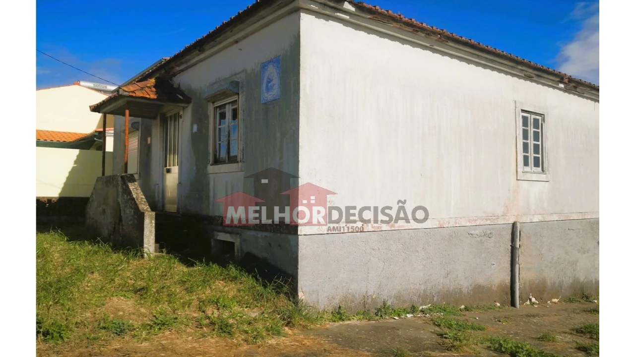 Moradia T2 para Venda em Torres Novas (Santa Maria, Salvador e Santiago) Foto 2