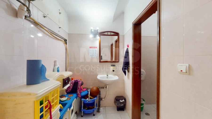 Loja para Venda em Massamá e Monte Abraão Foto 2