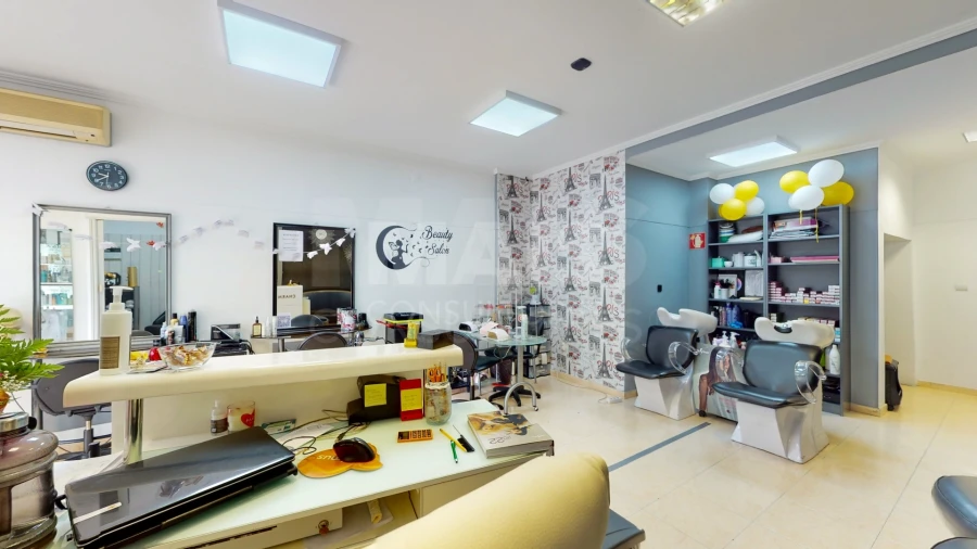 Loja para Venda em Massamá e Monte Abraão Foto 4