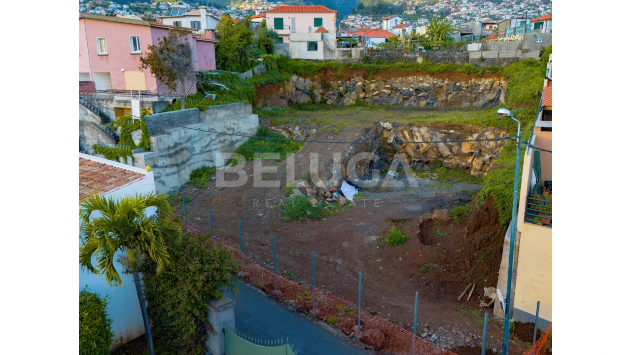 Terreno para Venda em Funchal (São Pedro) Foto 10