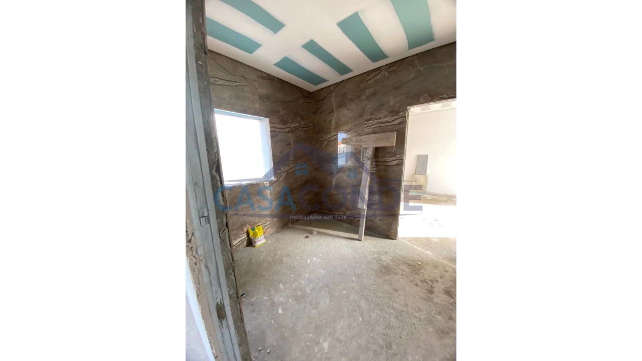 Moradia T5 para Venda em Azeitão (São Lourenço e São Simão) Foto 8