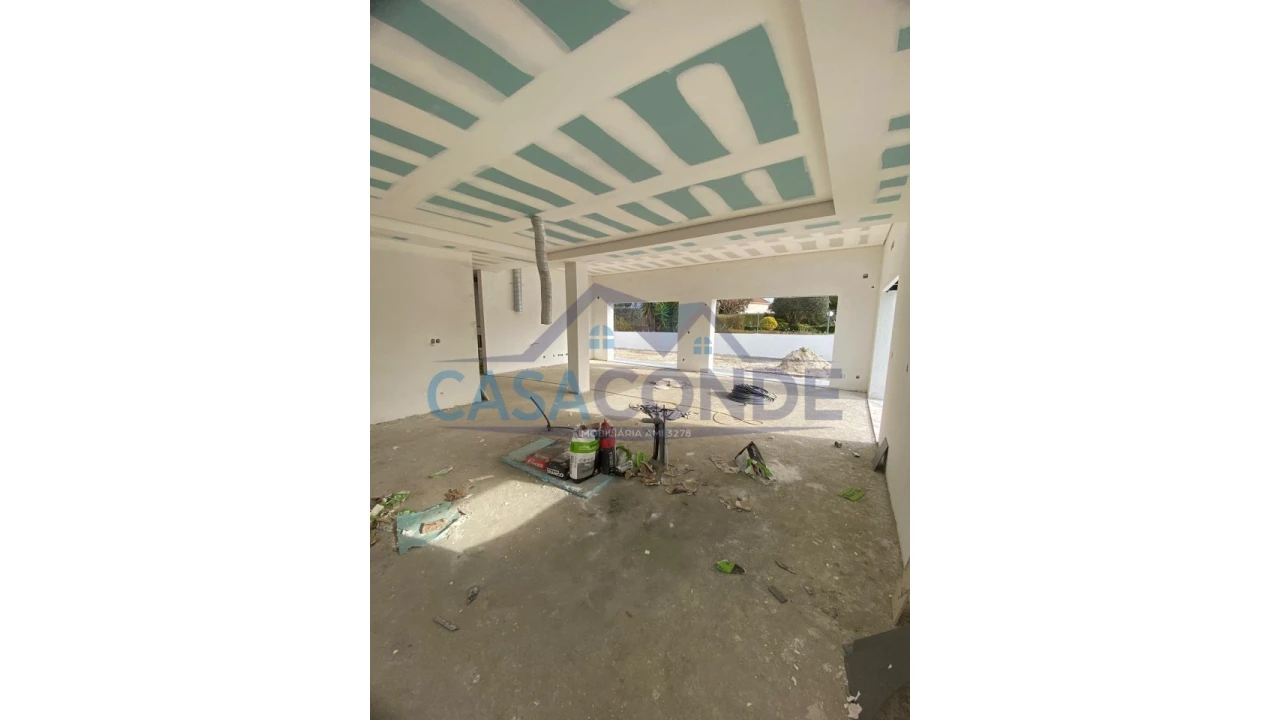Moradia T5 para Venda em Azeitão (São Lourenço e São Simão) Foto 28