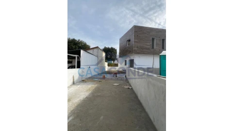 Moradia T5 para Venda em Azeitão (São Lourenço e São Simão)