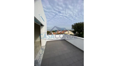 Moradia T5 para Venda em Azeitão (São Lourenço e São Simão)
