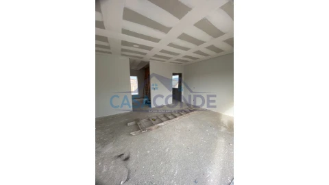 Moradia T5 para Venda em Azeitão (São Lourenço e São Simão)
