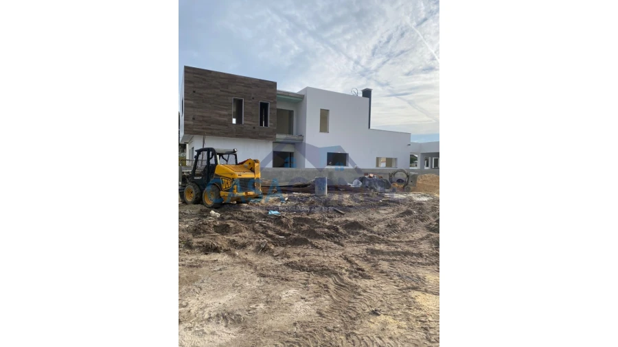 Moradia T5 para Venda em Azeitão (São Lourenço e São Simão) Foto 2