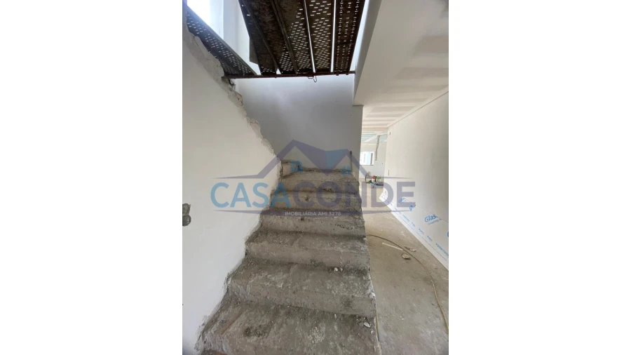 Moradia T5 para Venda em Azeitão (São Lourenço e São Simão) Foto 27