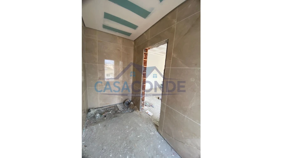 Moradia T5 para Venda em Azeitão (São Lourenço e São Simão) Foto 37