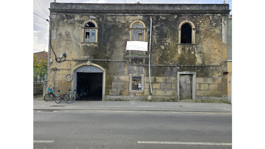 Prédio para Venda em Milharado Foto 9