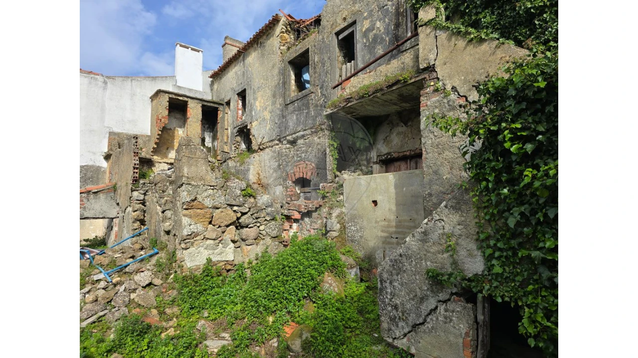 Prédio para Venda em Milharado Foto 8